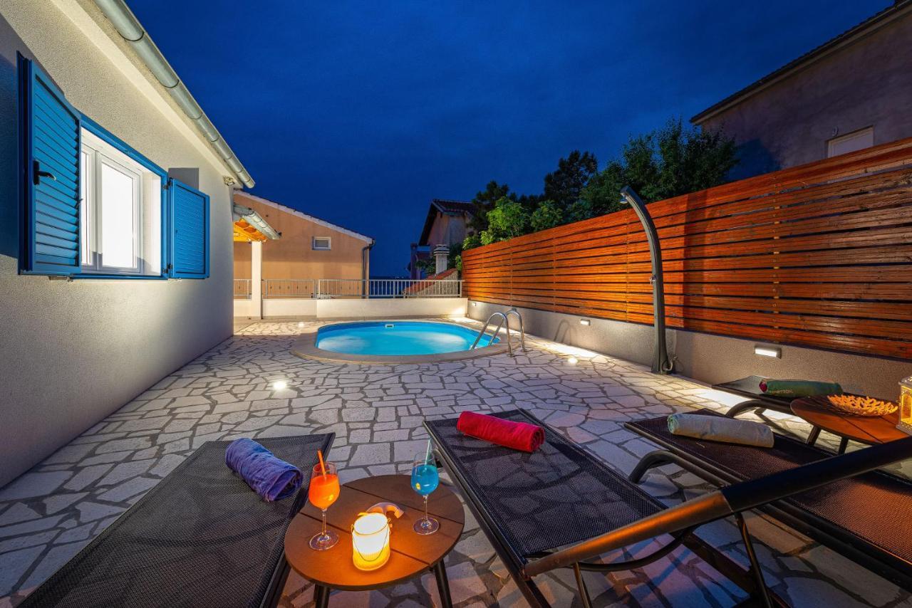 Villa Nika Jasenice  Luaran gambar