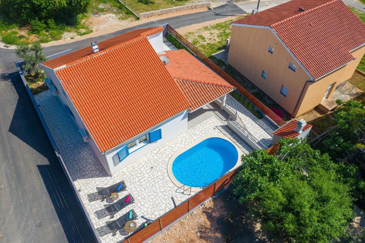 Villa Nika Jasenice  Luaran gambar