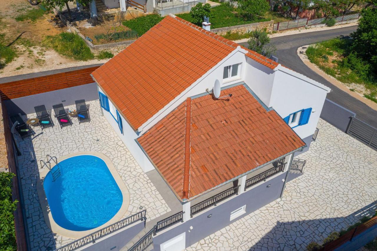 Villa Nika Jasenice  Luaran gambar
